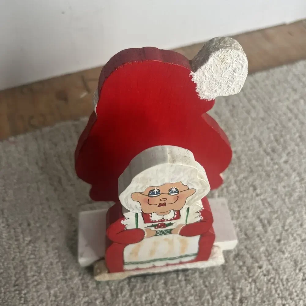 Vintage Hand Painted Wood Christmas Santa Mrs Clause Napkin/Card Holder 7